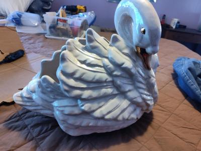 swan white mouth gold - Thumbnail 2