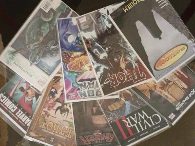 a mystery box of 25 comic - Thumbnail 3