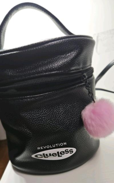 Revolution X Clueless makeup bag - Thumbnail 4