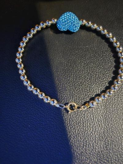 14kt Gold Filled Crystal Beaded Bracelet with blue Centered - Thumbnail 2