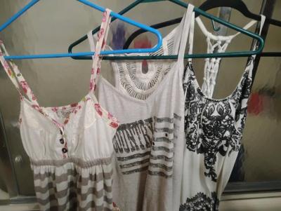 3 summer shirts size small - Thumbnail 4