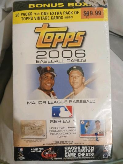 baseball cards - Thumbnail 3