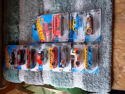 brand new hot wheels - Thumbnail 2