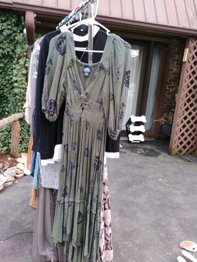 Beautiful Dresses - Thumbnail 8