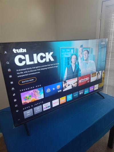 Vizio 50 inch smart TV - Thumbnail 3