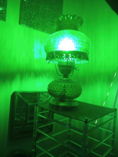 antique lamp with skeleton key power switch - Thumbnail 2