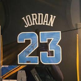 MICHAEL JORDAN #23 FRAMED NORTH CAROLINA COLLEGE TARR HEELS SIGNED NIKE SWINGMAN JERSEY - Thumbnail 2