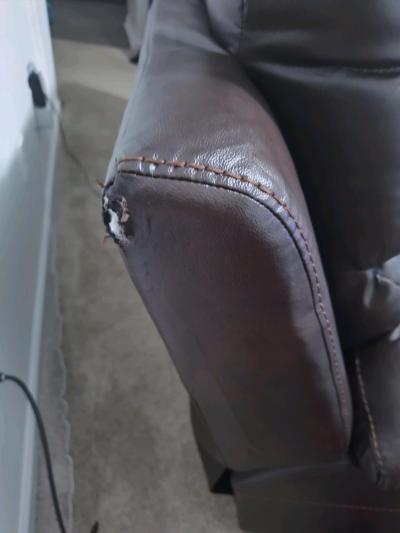 Power Loveseat Recliner - Thumbnail 3