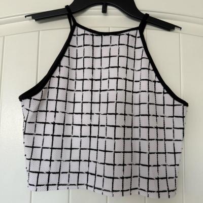Y2K Minimalist Grid Print Halter Crop Top  Black  White Aes - Thumbnail 4