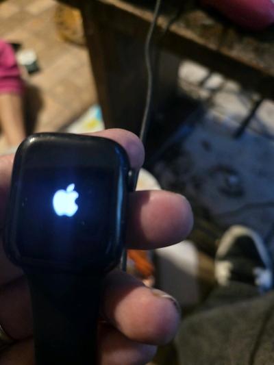 7th series apple watch gps ceramic 44mm - Thumbnail 4