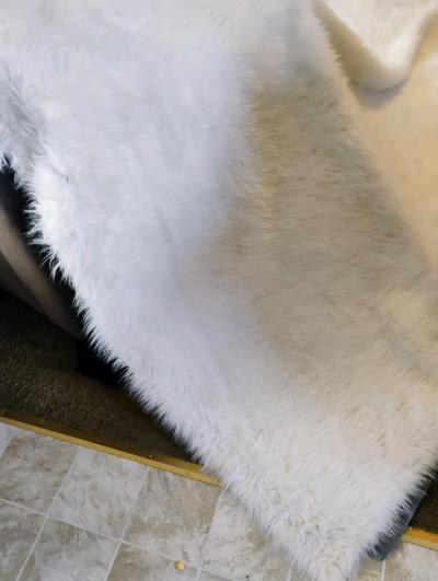 130 sq foot Sheepskin Rug - Thumbnail 2
