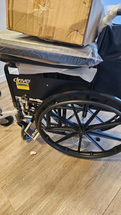 wheel chair - Thumbnail 3