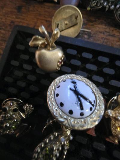 heirlooms and other mostly jewelry - Thumbnail 6