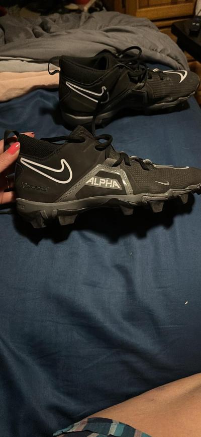 size 9 Nike Alpha Menace 3 Football Cleats - Thumbnail 2