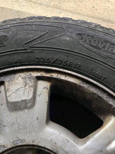 Set of wheels with Tires - Thumbnail 3