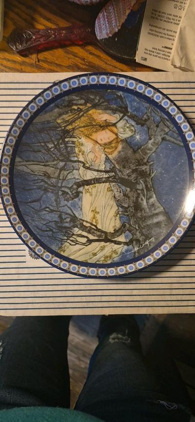 Theyre decorations declared glass plates - Thumbnail 5