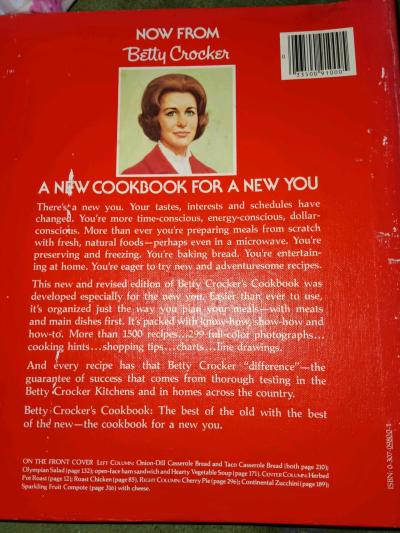 Betty Crocker Hard cover cook book - Thumbnail 2