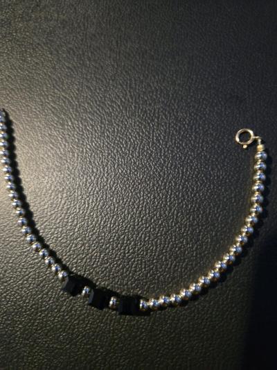 14kt Gold Filled Crystal Beaded Bracelet with black square - Thumbnail 3