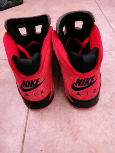 Nike Air Jordans MVP Raging Bulls Size 9 - Thumbnail 2