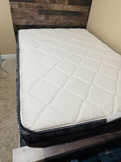 FULL SIZE BED - Thumbnail 4