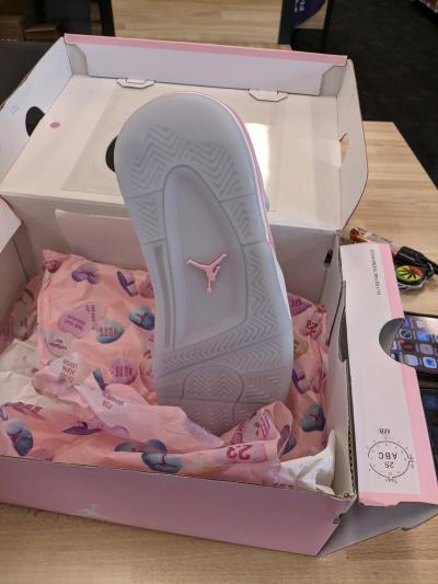 Nike Air Jordan Retro Valentine Day - Thumbnail 5