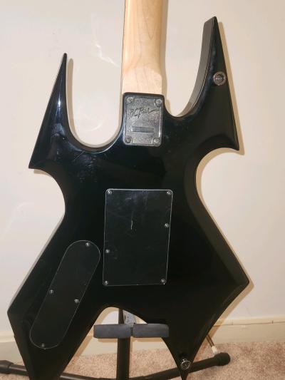 BC Rich Warbeast Trace Black Electric Guitar w Floyd Rose - Thumbnail 4