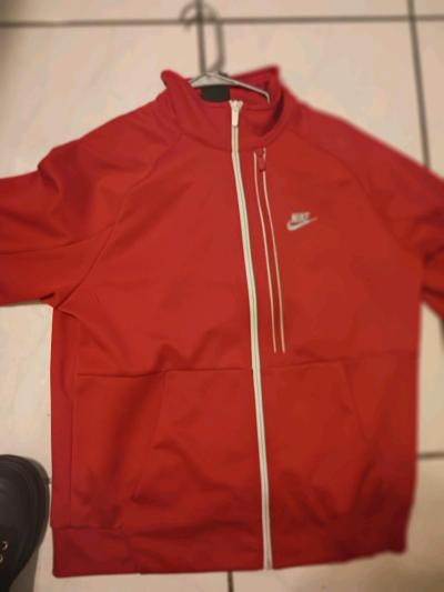 Nike jacket - Thumbnail 2