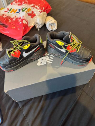 kids Nike sneakers - Thumbnail 5