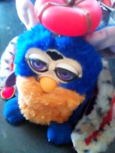 Royal Furby special limited edition - Thumbnail 1