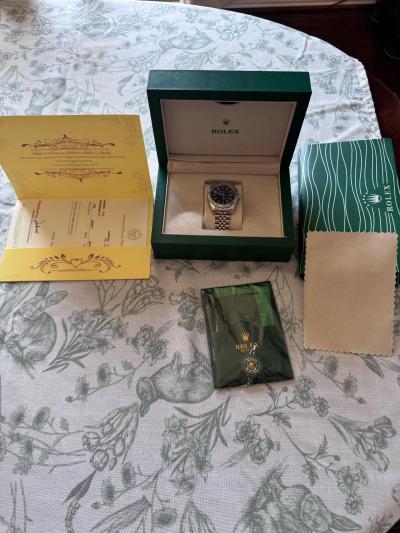 Rolex 41mm dayjust with verification card and receipts - Thumbnail 3