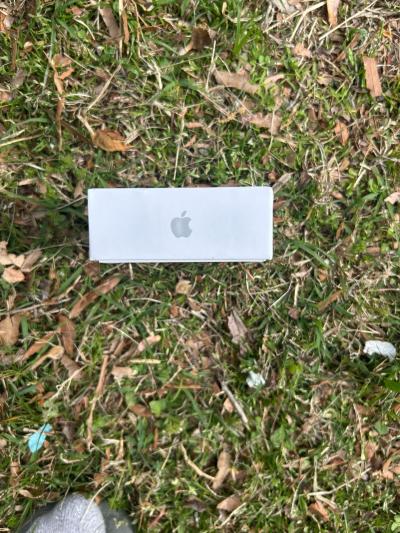 Apple AirPods 4th Generation  Authentic  Clean  Works Perfec - Thumbnail 5