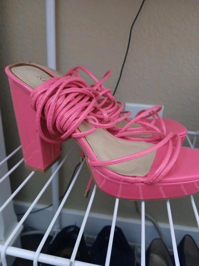 Pink Block Heels Size 7 - Thumbnail 2
