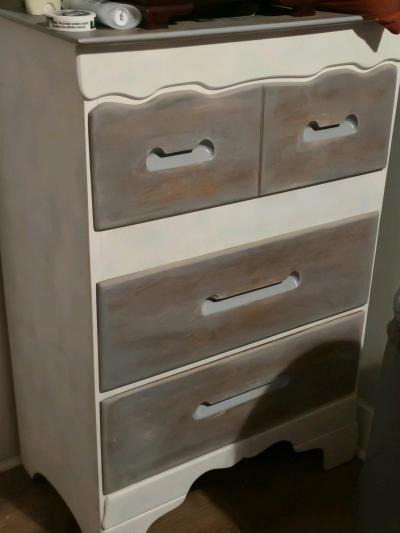 Furniture - Thumbnail 3