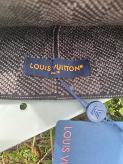 Authentic Louis Vuitton LV Knit Beanie Grey black Monogram - Thumbnail 5