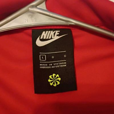 Nike jacket - Thumbnail 3