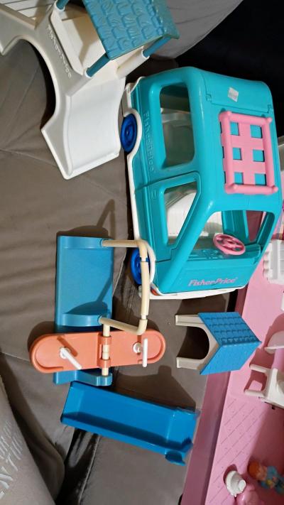 vintage dollhouse with accessories - Thumbnail 5