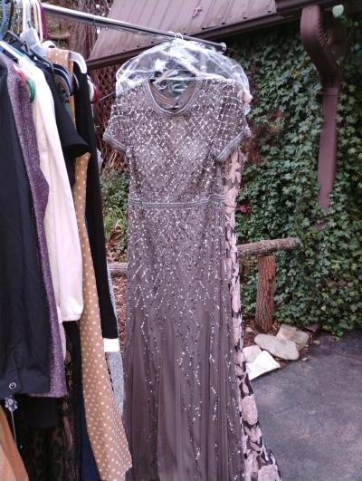 Beautiful Dresses - Thumbnail 2