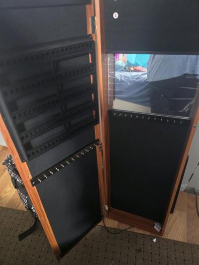 jewelry cabinet - Thumbnail 2