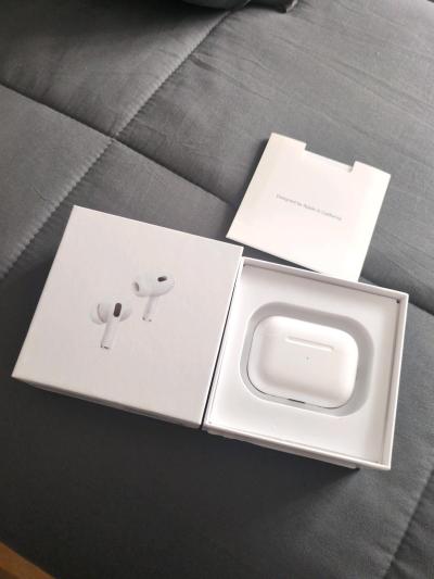 airpods gen 2 brand new comes with charger - Thumbnail 4
