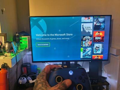 Xbox series x  1 TB one controller and cords - Thumbnail 5