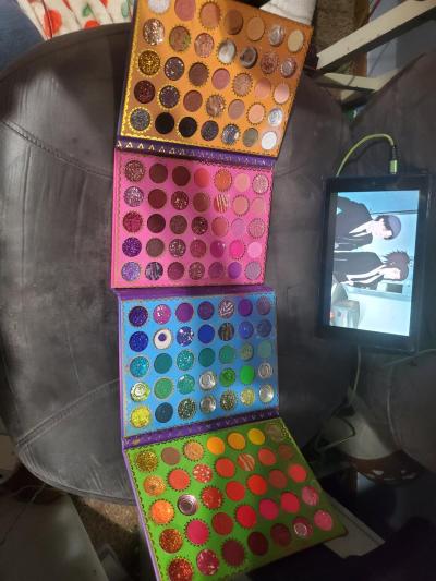 eyeshadow pallet - Thumbnail 2