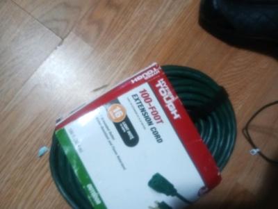 hyper tough 100ft extension cord good condition never use - Wilkes Barre, Pennsylvania