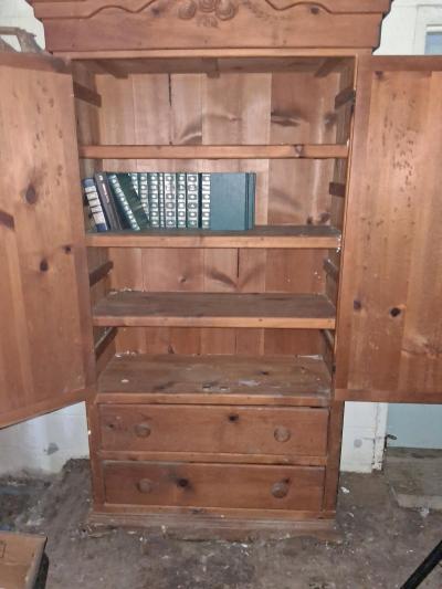 vintage cabinet - Thumbnail 2