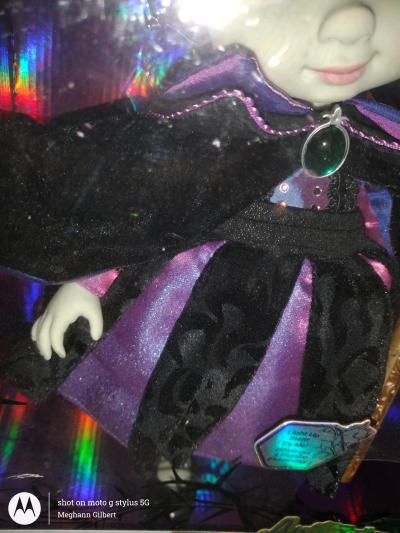 Disney Animators Maleficent Light Up Doll - Thumbnail 5