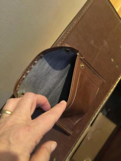 Briefcase - Thumbnail 5