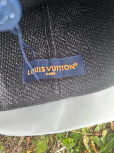 Authentic Louis Vuitton LV Knit Beanie  blac Monogram  Desig - Thumbnail 5