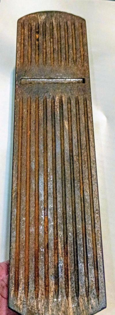 vintage wood hand planter - Thumbnail 4