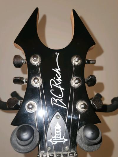BC Rich Warbeast Trace Black Electric Guitar w Floyd Rose - Thumbnail 5