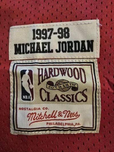 Michael Jordan #23 Chicago Bulls SIGNED HOME RED 1997'-1998' NBA FINAL'S MICHELLE & NESS HARDWOOD CLASSICS AUTHENTICJERSEY - Thumbnail 6