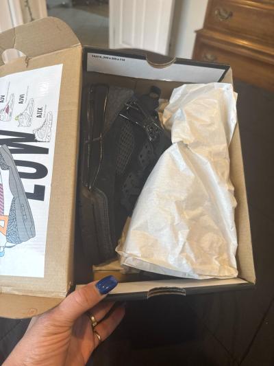 boys Jordans - Thumbnail 4